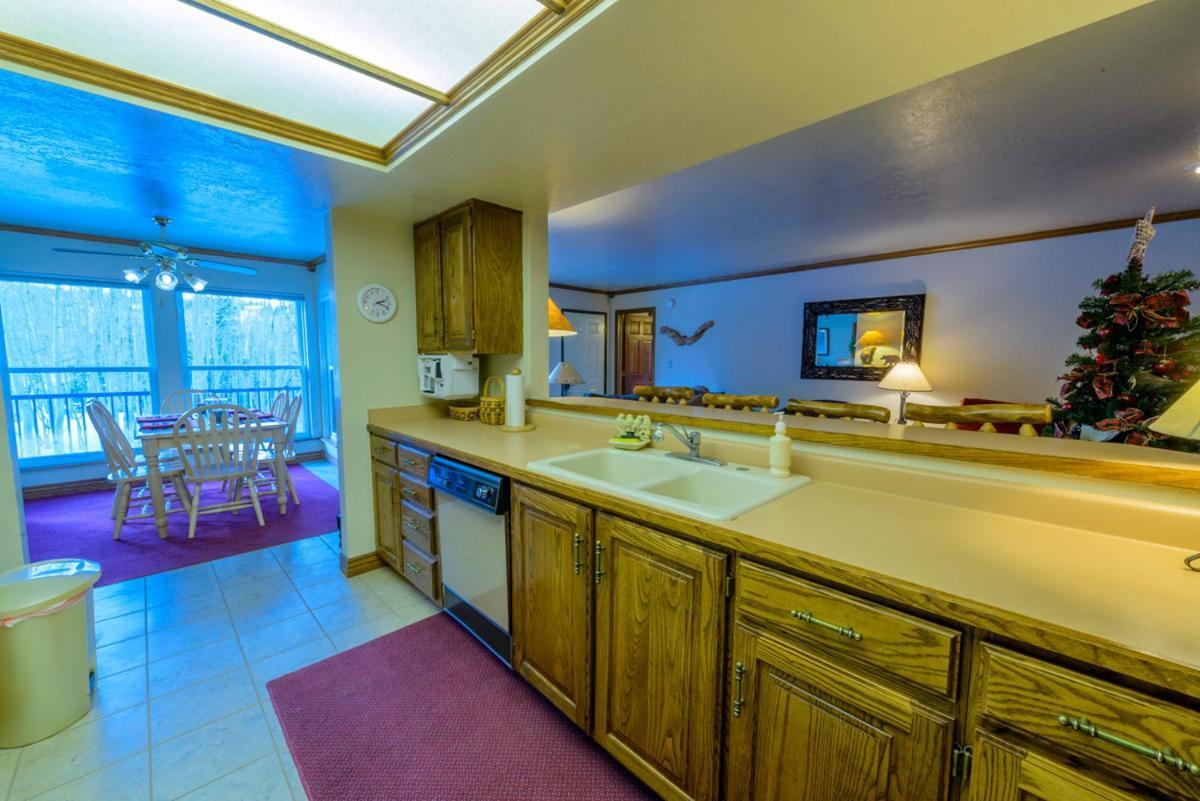 Tree House Villa ไบรอัน เฮด ภายนอก รูปภาพ